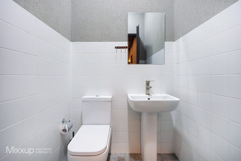 Zovuni, Zovuni, 7 Bedrooms Bedrooms, 9 Rooms Rooms,7 BathroomsBathrooms,Villa,Rent,Zovuni,4437