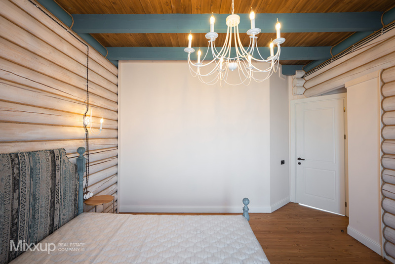 Zovuni, Zovuni, 7 Bedrooms Bedrooms, 9 Rooms Rooms,7 BathroomsBathrooms,Villa,Rent,Zovuni,4437