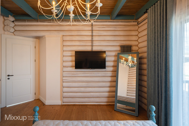 Zovuni, Zovuni, 7 Bedrooms Bedrooms, 9 Rooms Rooms,7 BathroomsBathrooms,Villa,Rent,Zovuni,4437