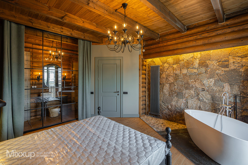 Zovuni, Zovuni, 7 Bedrooms Bedrooms, 9 Rooms Rooms,7 BathroomsBathrooms,Villa,Rent,Zovuni,4437