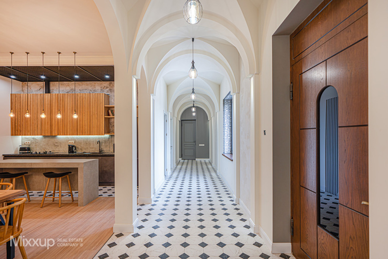 Zovuni, Zovuni, 7 Bedrooms Bedrooms, 9 Rooms Rooms,7 BathroomsBathrooms,Villa,Rent,Zovuni,4437