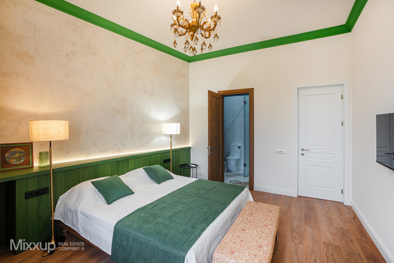 Zovuni, Zovuni, 7 Bedrooms Bedrooms, 9 Rooms Rooms,7 BathroomsBathrooms,Villa,Rent,Zovuni,4437