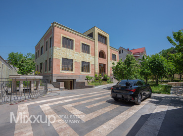 Babayan St, Arabkir, Yerevan, 5 Bedrooms Bedrooms, 7 Rooms Rooms,5 BathroomsBathrooms,Villa,Rent,Babayan St,4473